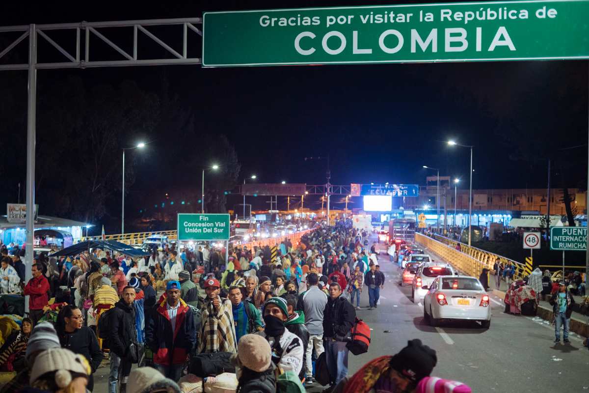 Venezolanos pueden entrar a Colombia