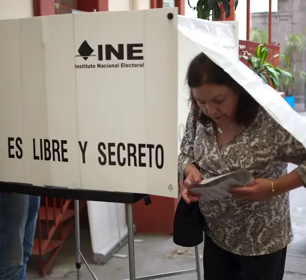Por qué en México no hay segunda vuelta electoral y el gobierno dura 6 años (en contraste con lo que ocurre en la mayor parte de América Latina)
