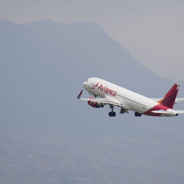 Vuelos a Venezuela: Aerolíneas enfrentan advertencias del INAC
