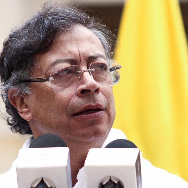 Gustavo Petro rechaza acusaciones de Daniel Noboa sobre narcotráfico