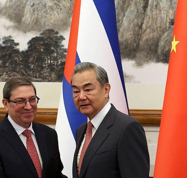 Relación China-Cuba: ¿Por qué el apoyo de Pekín es limitado?