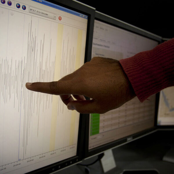 Sismo en El Salvador: Impacto y Reacciones en Centroamérica