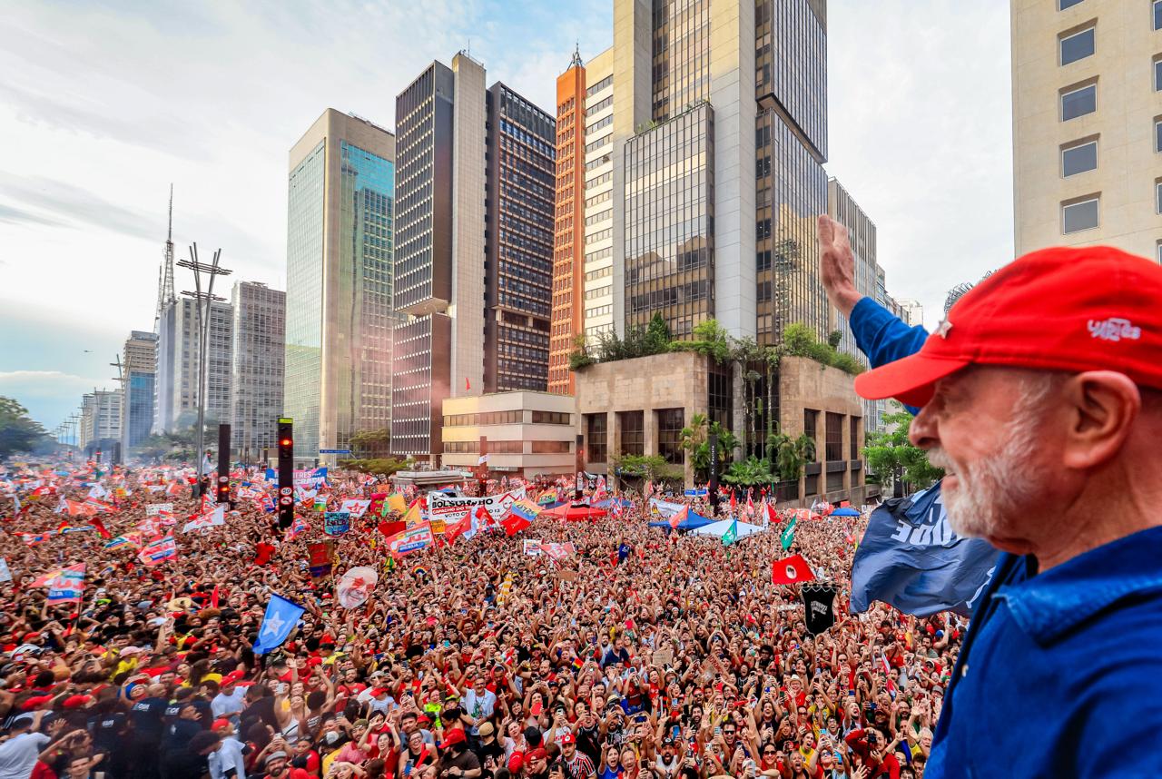 Elecciones en Brasil: Lula da Silva hace historia con su reelección